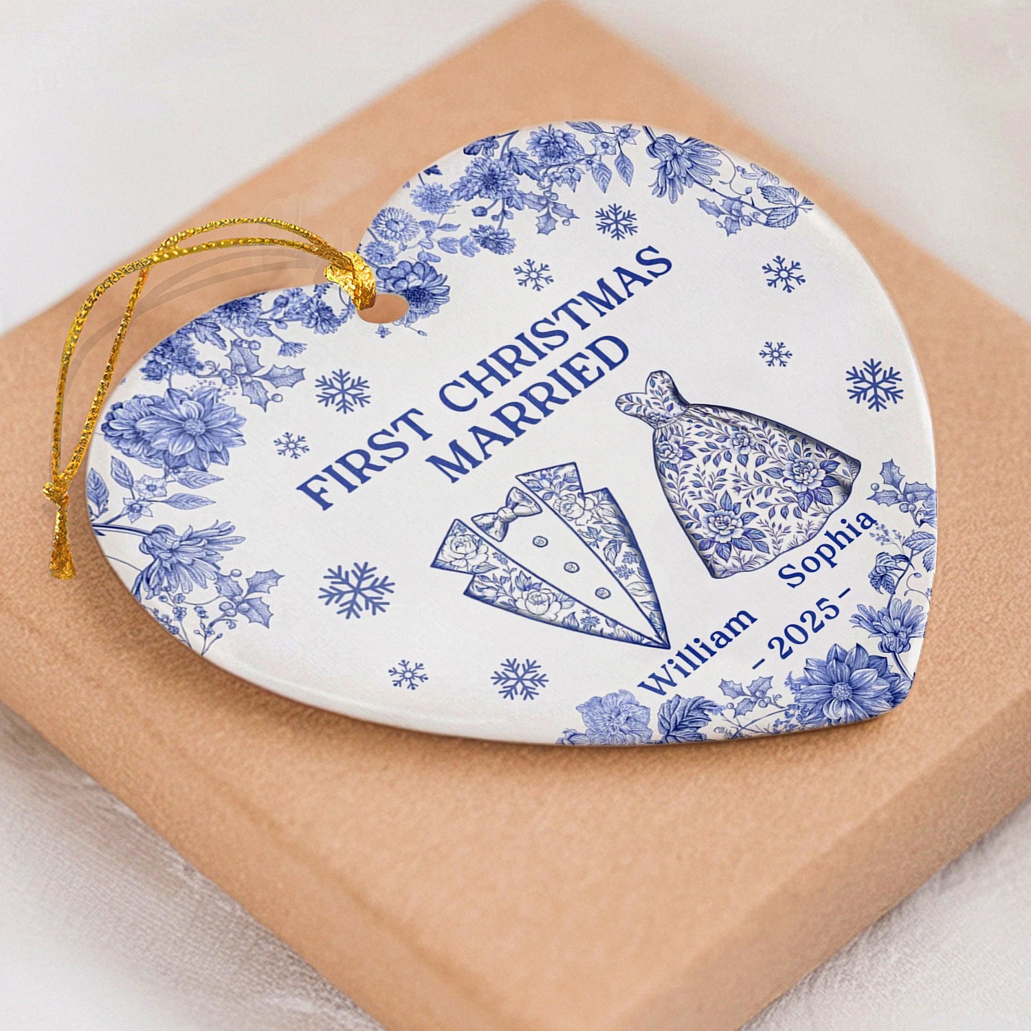 Personalized First Christmas Married Ornament with Names Year Custom Heart Keepsake Blue Floral Chinoiserie Ceramic Style Wedding Anniversary Gift for Newlyweds Couples 2025
