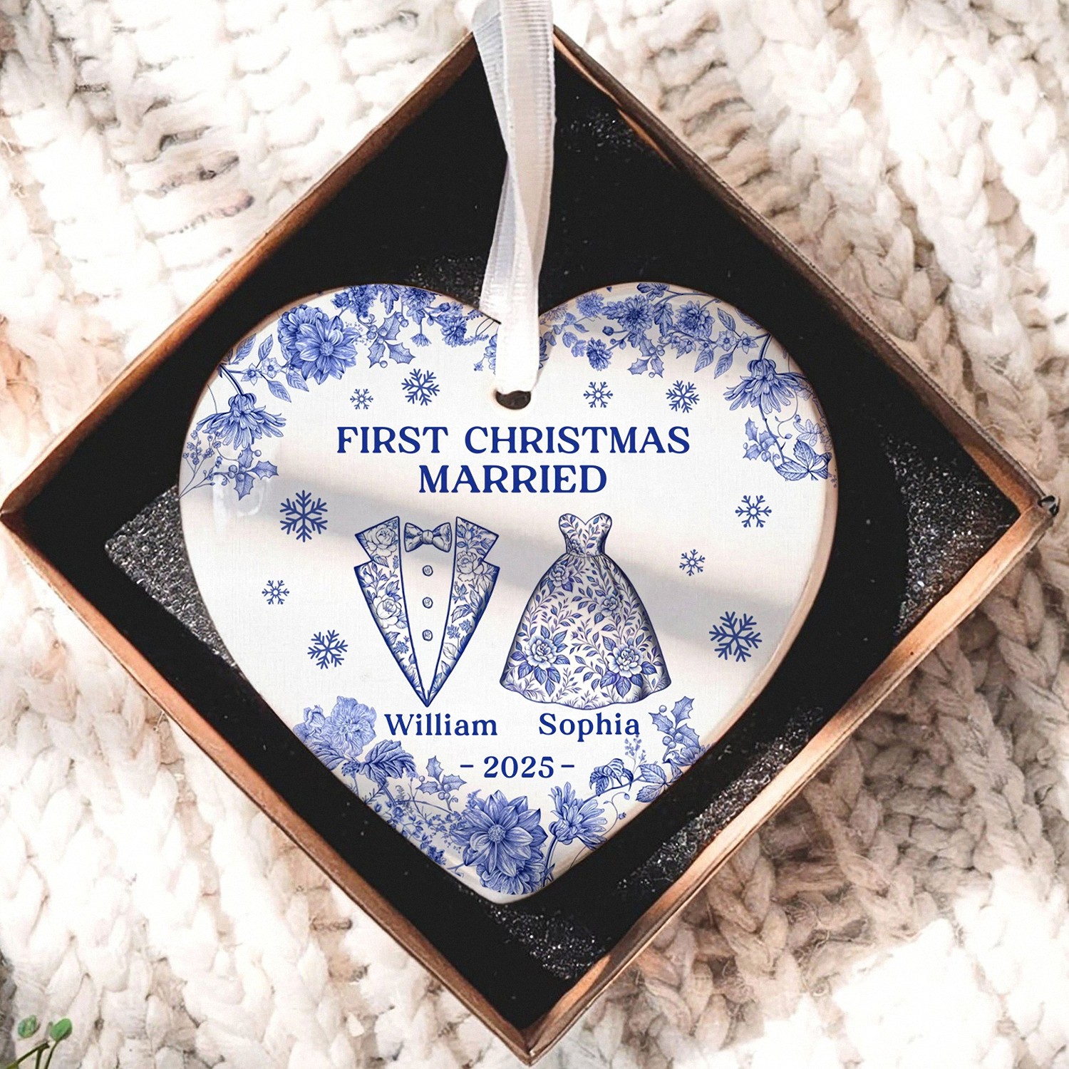 Personalized First Christmas Married Ornament with Names Year Custom Heart Keepsake Blue Floral Chinoiserie Ceramic Style Wedding Anniversary Gift for Newlyweds Couples 2025
