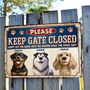 Personalized Keep Gate Closed Dog Sign with Custom Names Dont Let The Dogs Out Funny Metal Plaque Vintage Style Yard Decor Housewarming Gift for Dog Owners Fence Gate Warning Sign-SZOQJ