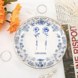 Personalized Old Friend Birth Flower Trinket Dish with Names Custom Ceramic Jewelry Tray Blue Floral Chinoiserie Style with Gold Rim Friendship Birthday Gift for Women Best Friend Keepsake