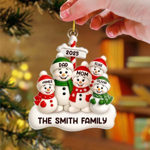 Personalized Snowman Family Ornament with Custom Names Custom Acrylic Christmas Keepsake Holiday Gift for Family of 5 Christmas Tree Decoration 2025